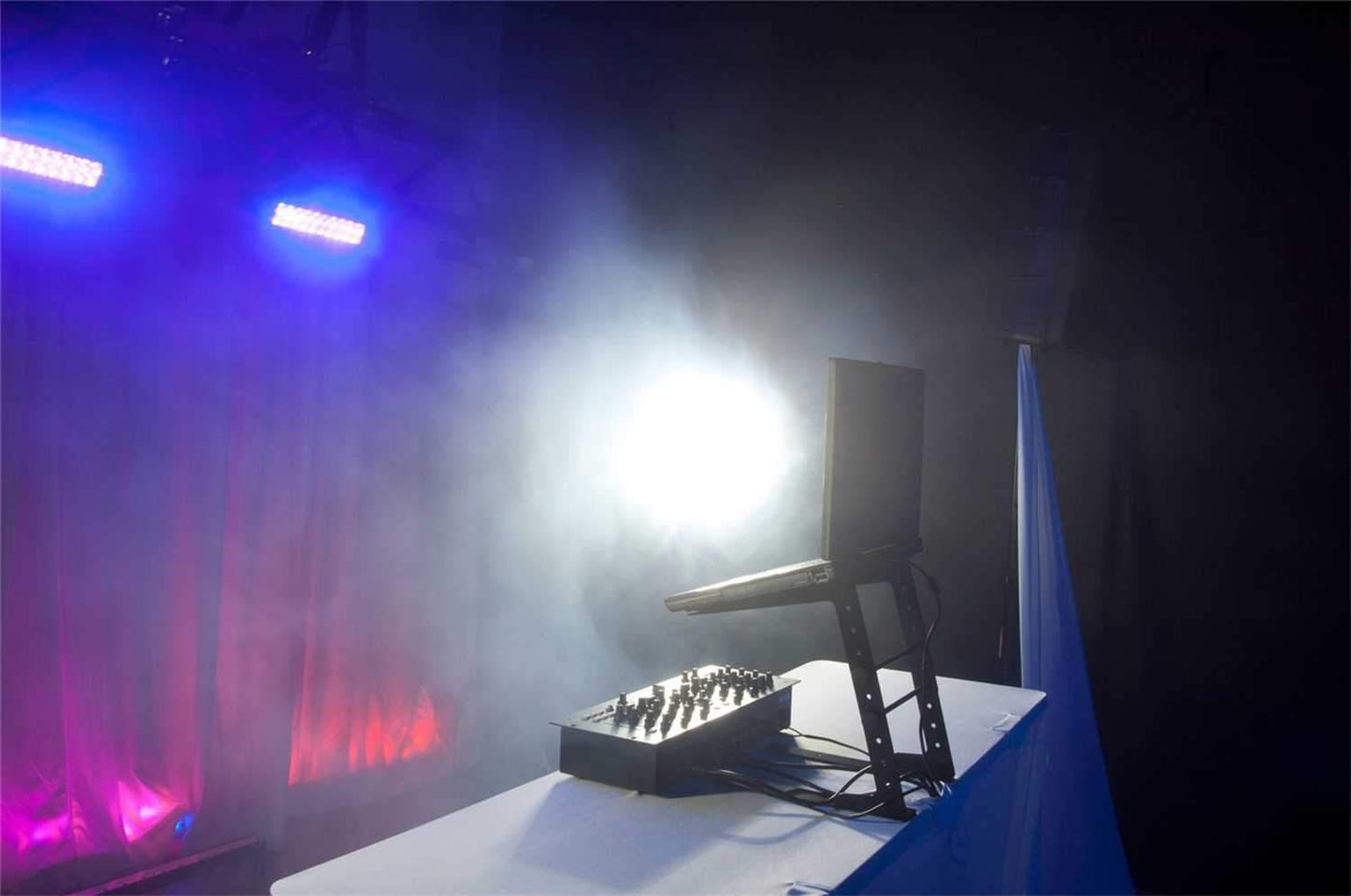 American DJ FREQ Matrix LED DMX Strobe Light - ProSound and Stage Lighting