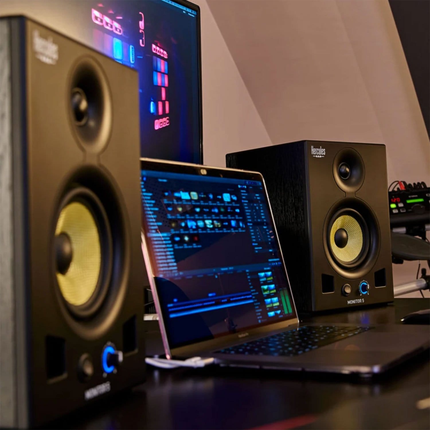 Hercules 5-Inch Active Studio Monitors - PSSL ProSound and Stage Lighting