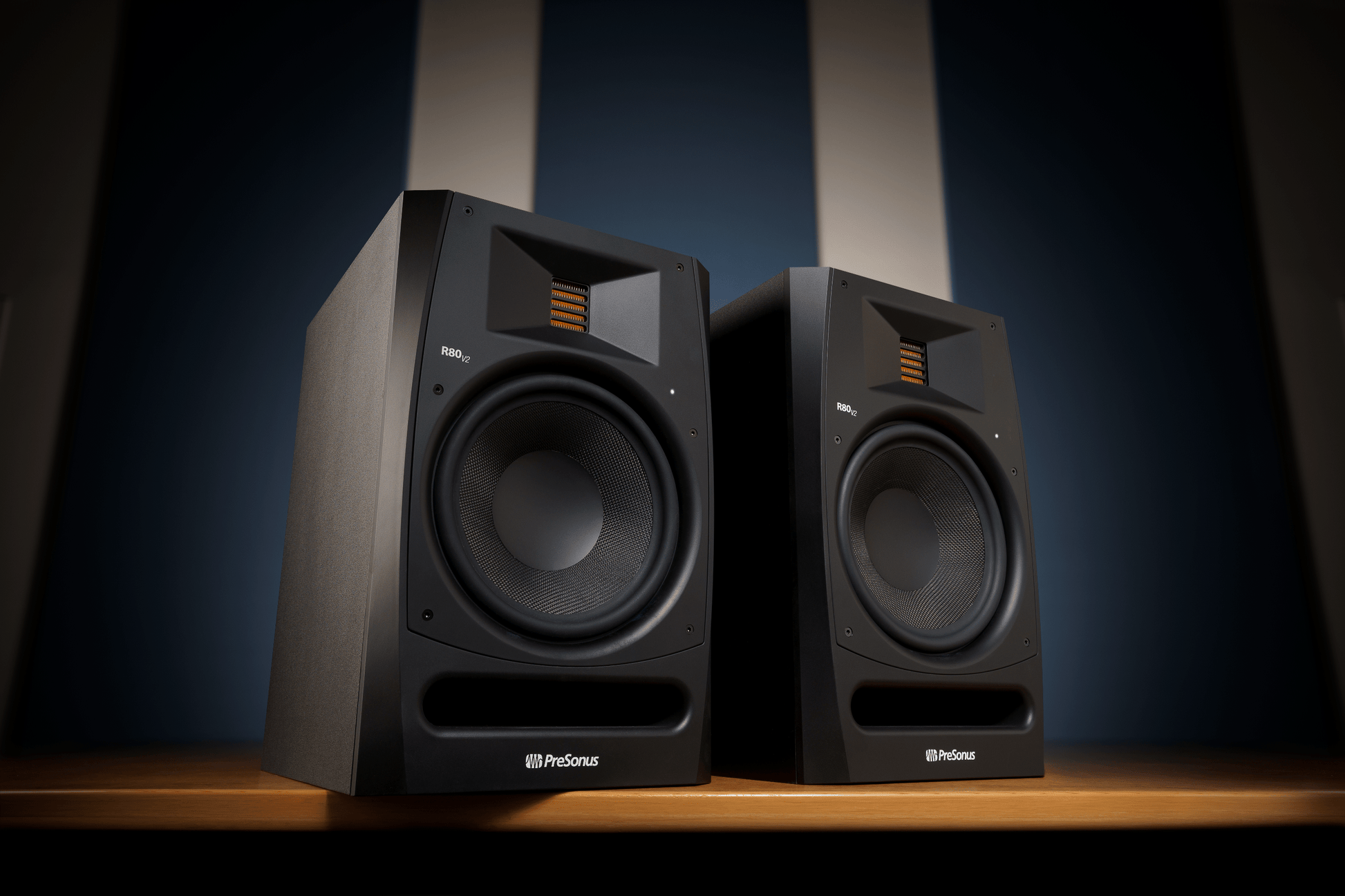 PreSonus R80 MKII 8-in AMT Powered Studio Monitor - PSSL ProSound and Stage Lighting
