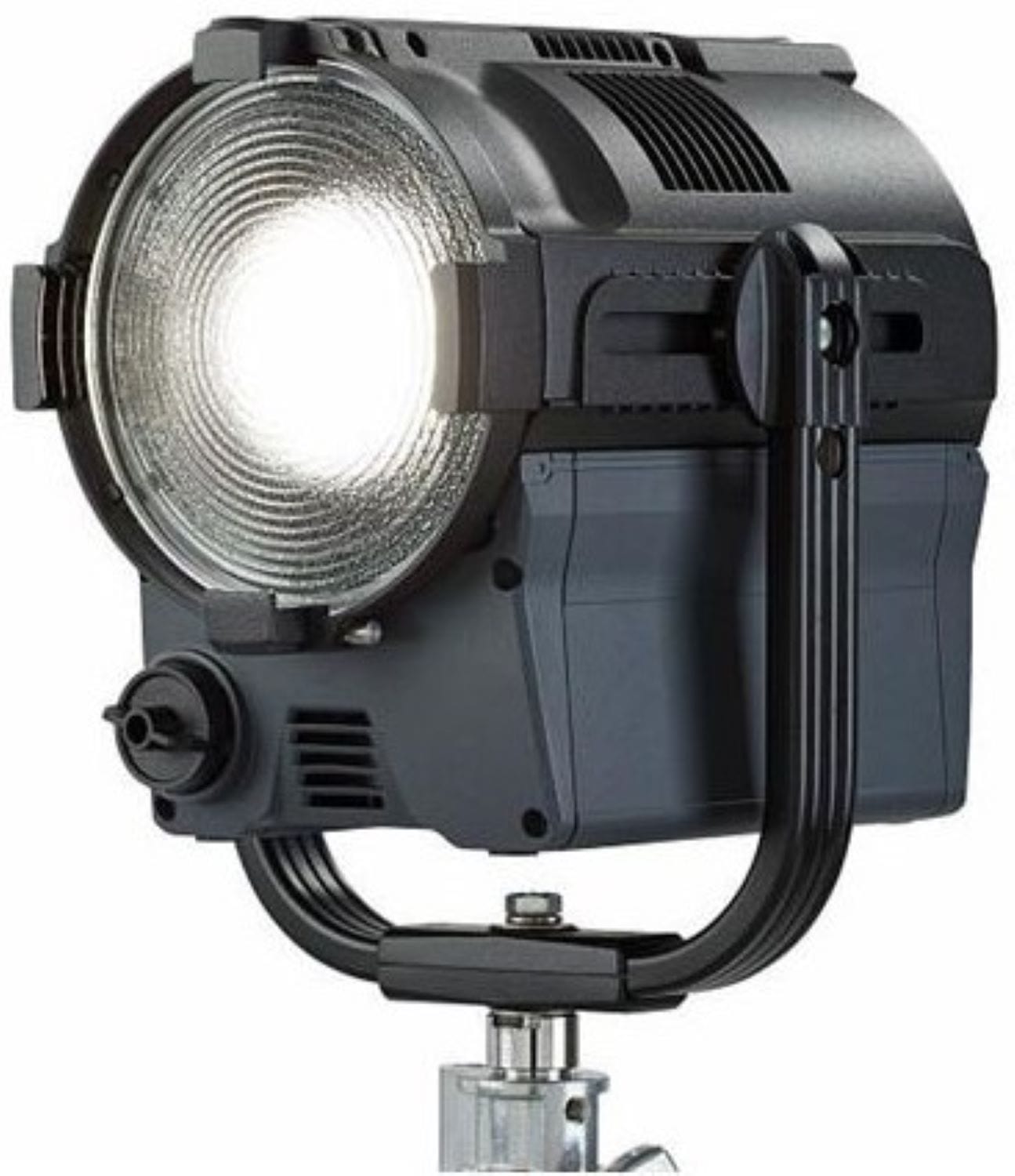 ETC fos/4 Fresnel, 7", Daylight HDR, ETL - PSSL ProSound and Stage Lighting