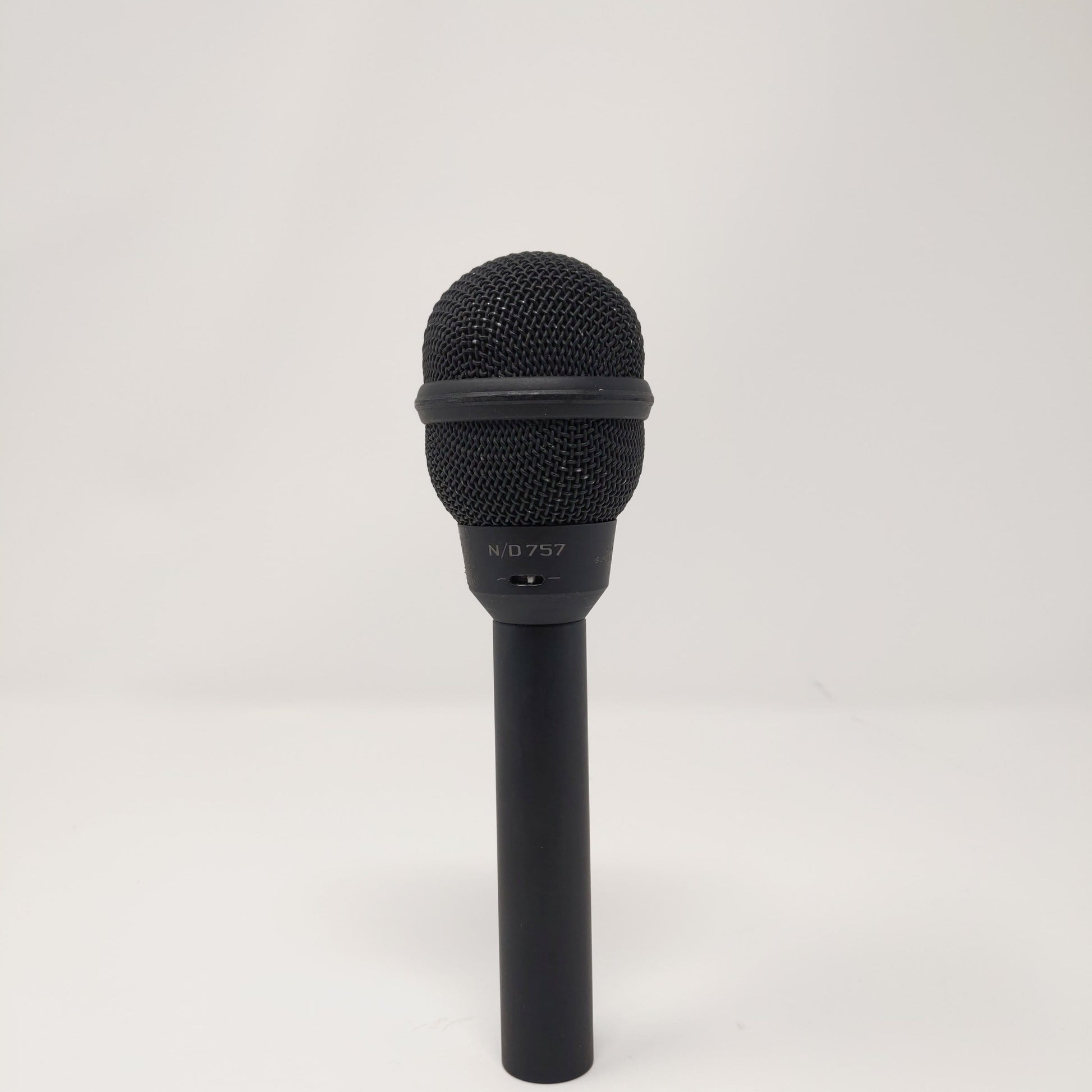 Electro Voice ND757 Dynamic Vocal Microphone - ProSound and Stage Lighting