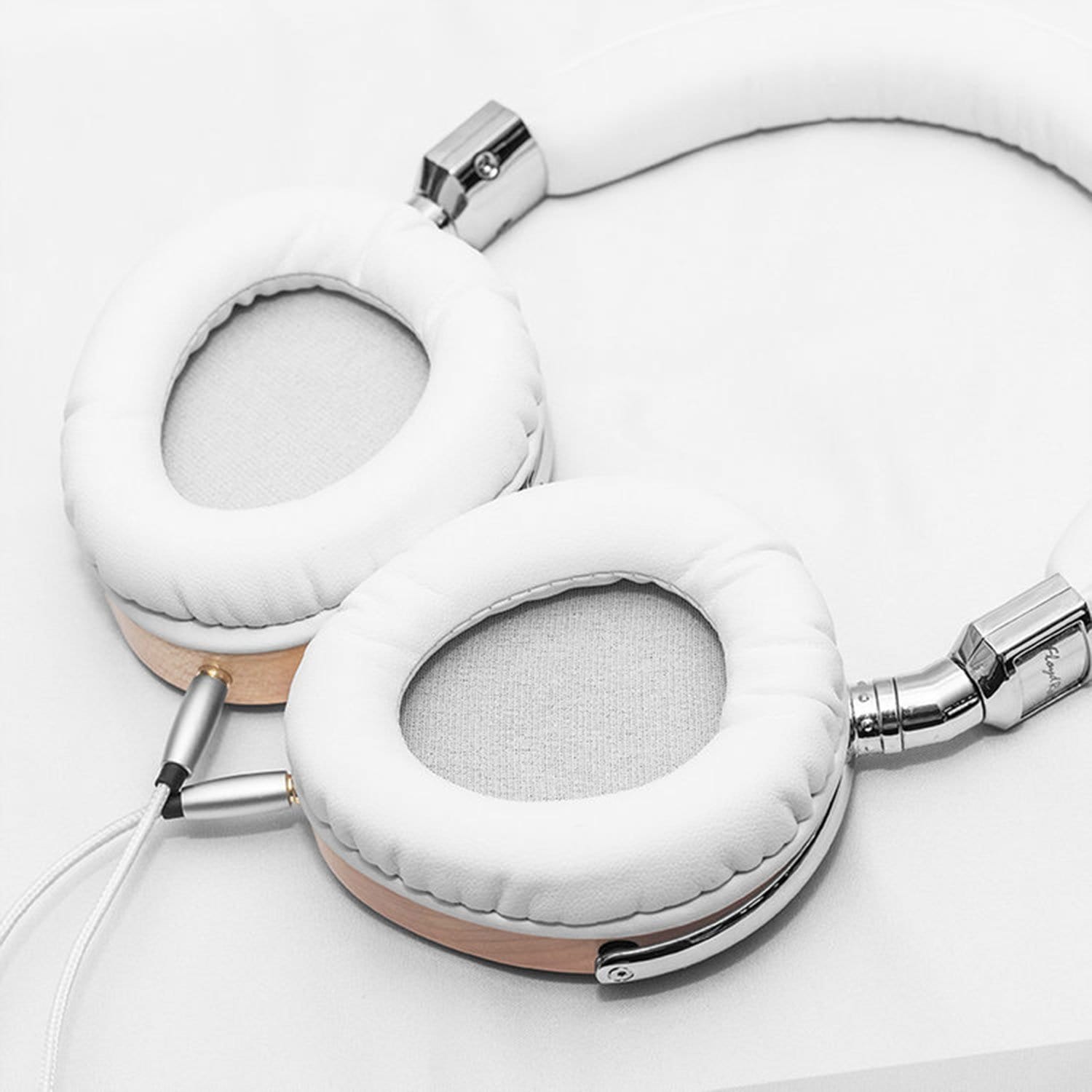 Floyd Rose FR-18 Wood Headphones - White Oak - ProSound and Stage Lighting