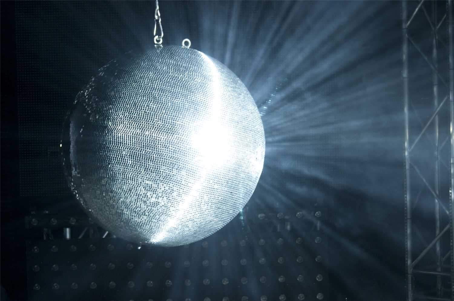 ADJ American DJ M4040 40-Inch Glass Mirror Ball - PSSL ProSound and Stage Lighting