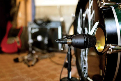 Shure PGA52-XLR Dynamic Kick Drum Mic with XLR Cable - PSSL ProSound and Stage Lighting